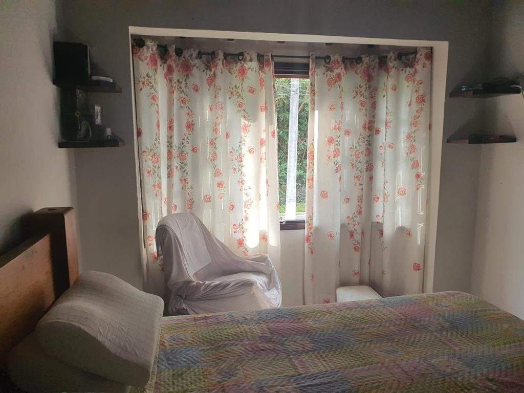 CASA EM CONDOMÍNIO