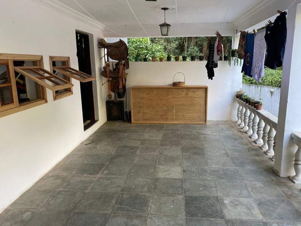 CASA EM CONDOMÍNIO