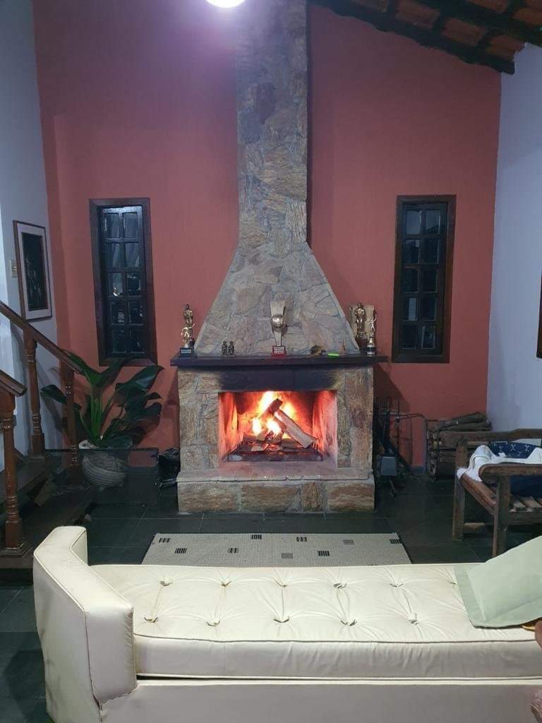 CASA EM CONDOMÍNIO