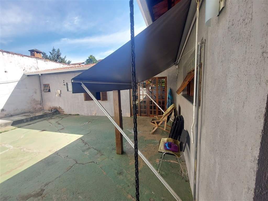 CASA EM CONDOMÍNIO