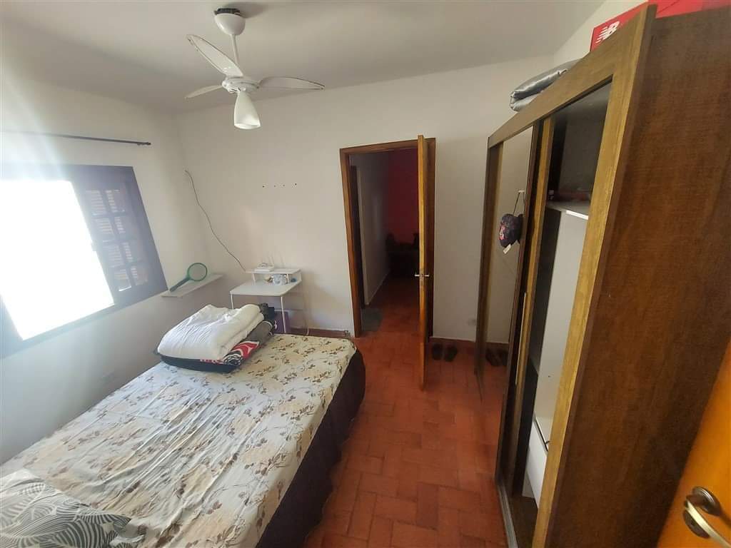 CASA EM CONDOMÍNIO