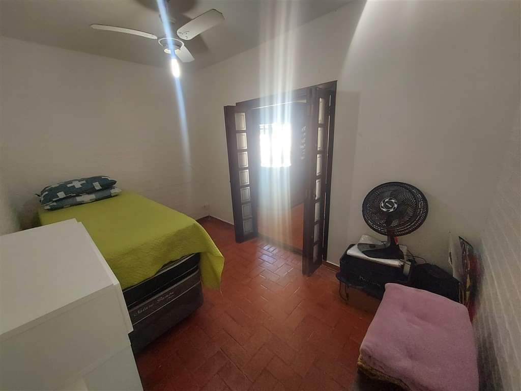 CASA EM CONDOMÍNIO