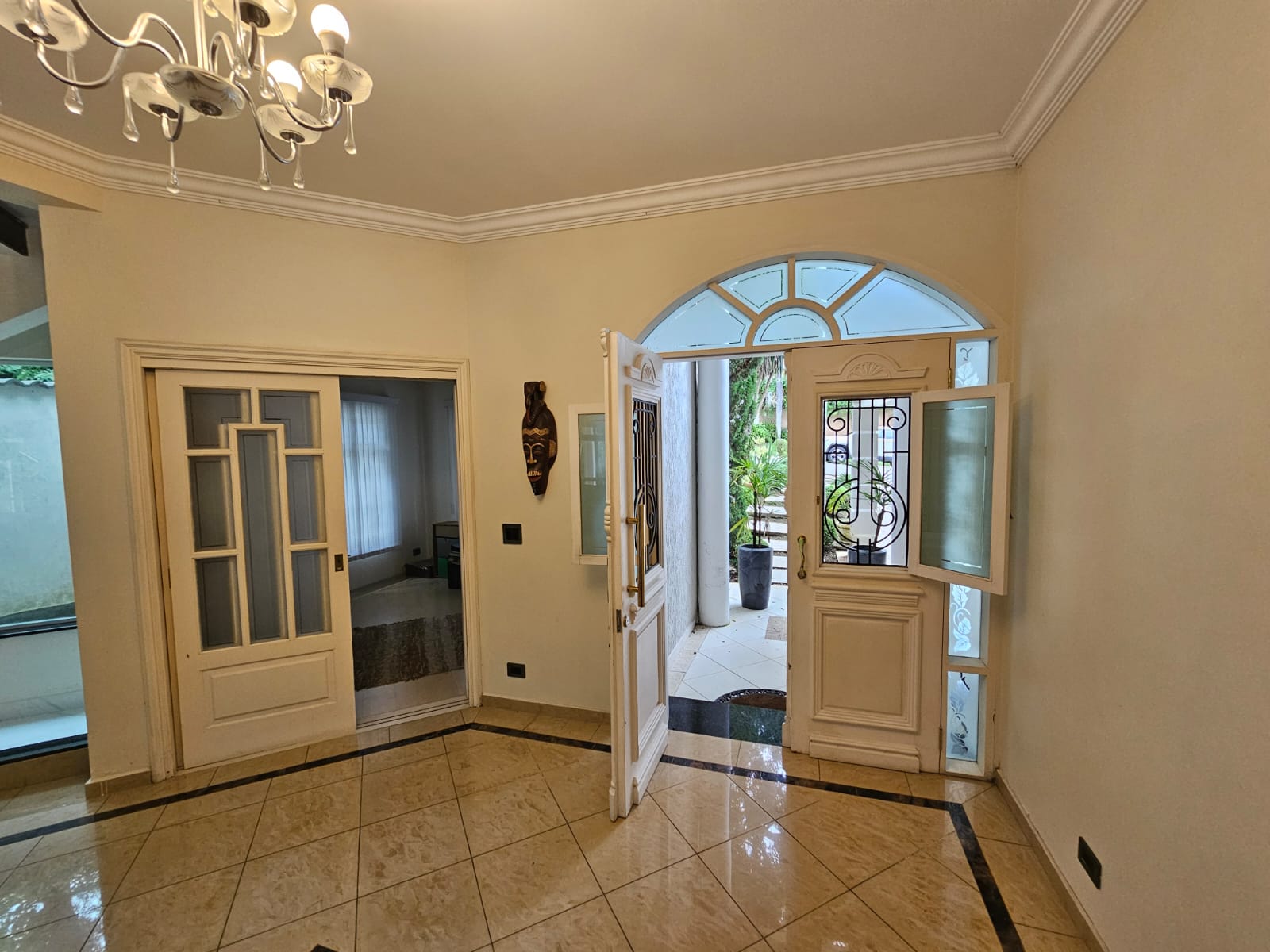 CASA EM CONDOMÍNIO