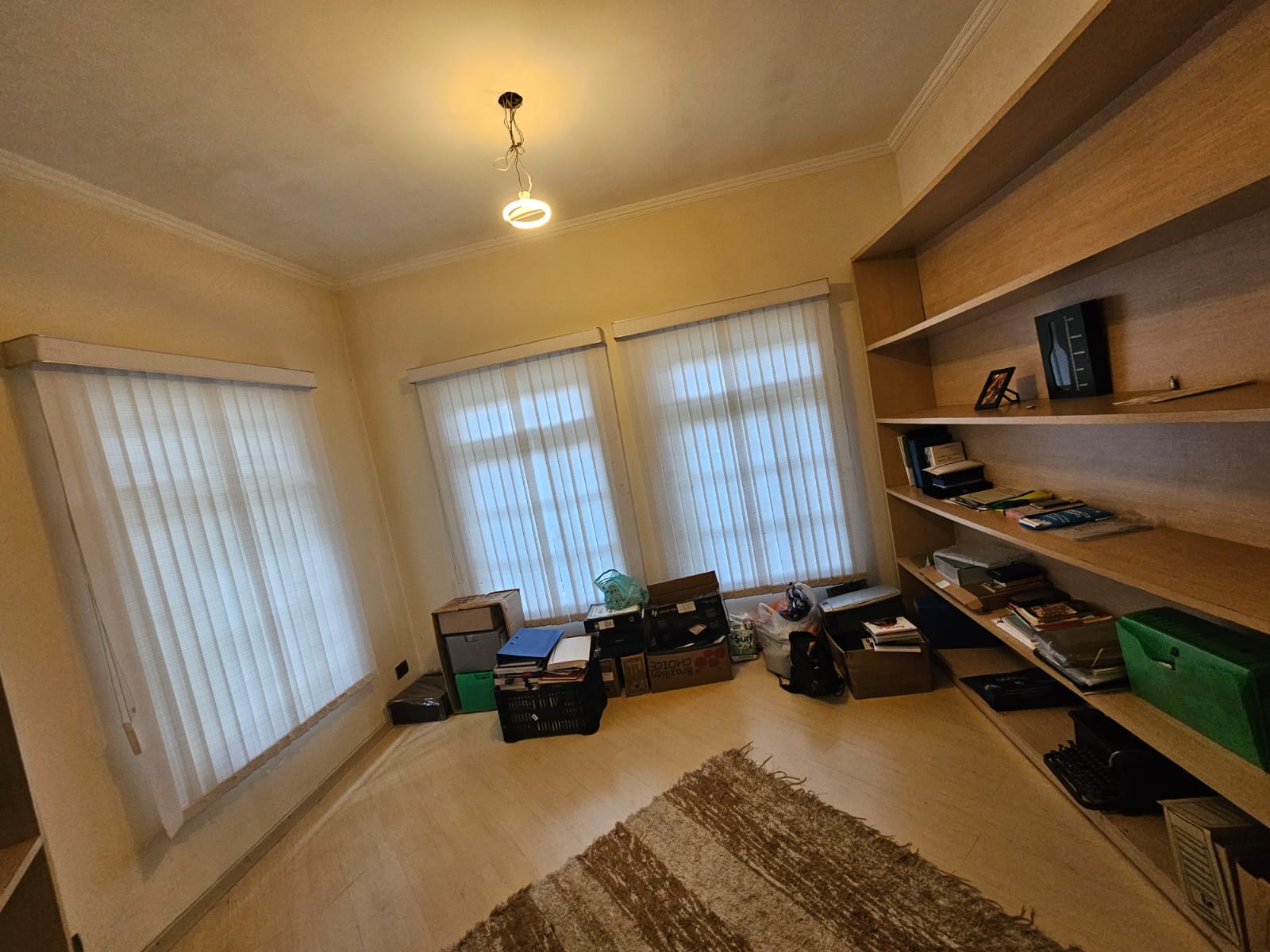 CASA EM CONDOMÍNIO
