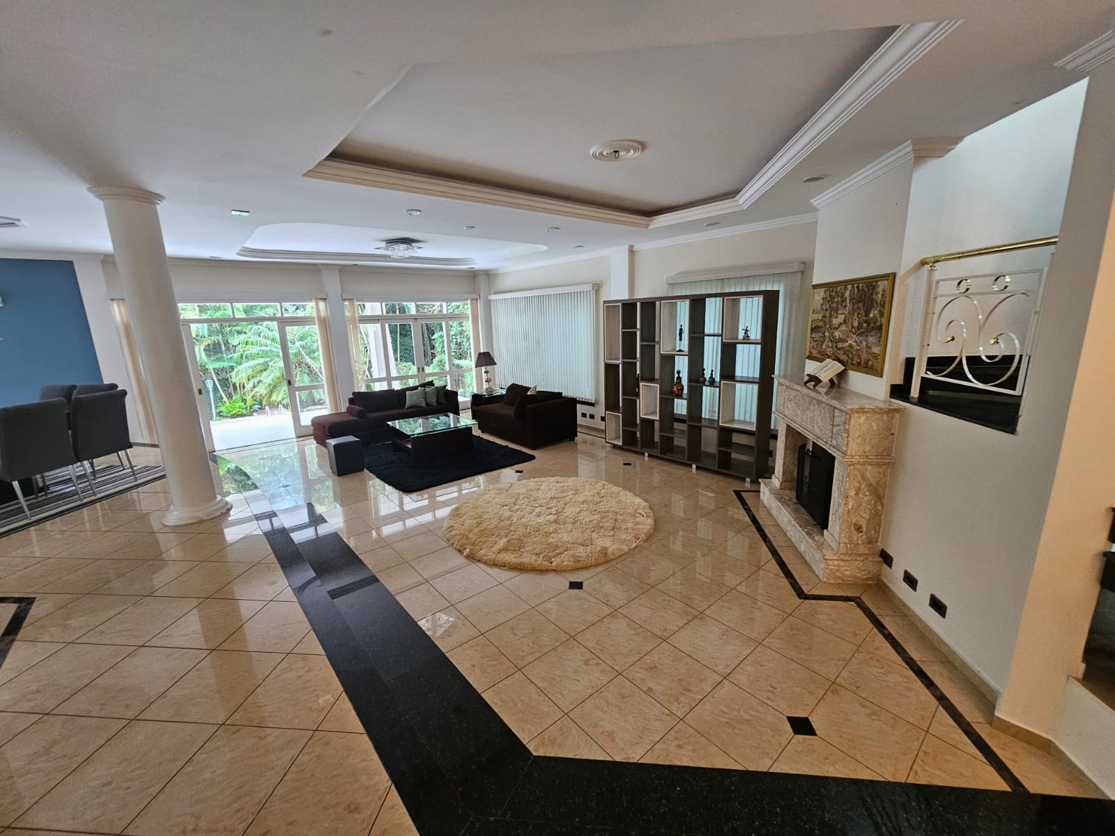 CASA EM CONDOMÍNIO
