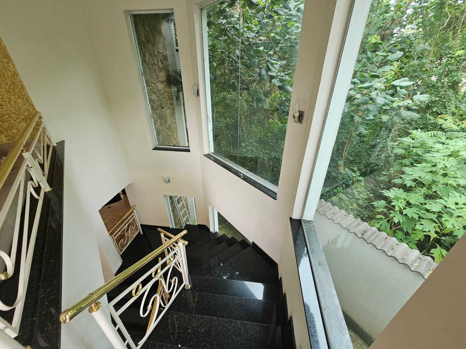CASA EM CONDOMÍNIO