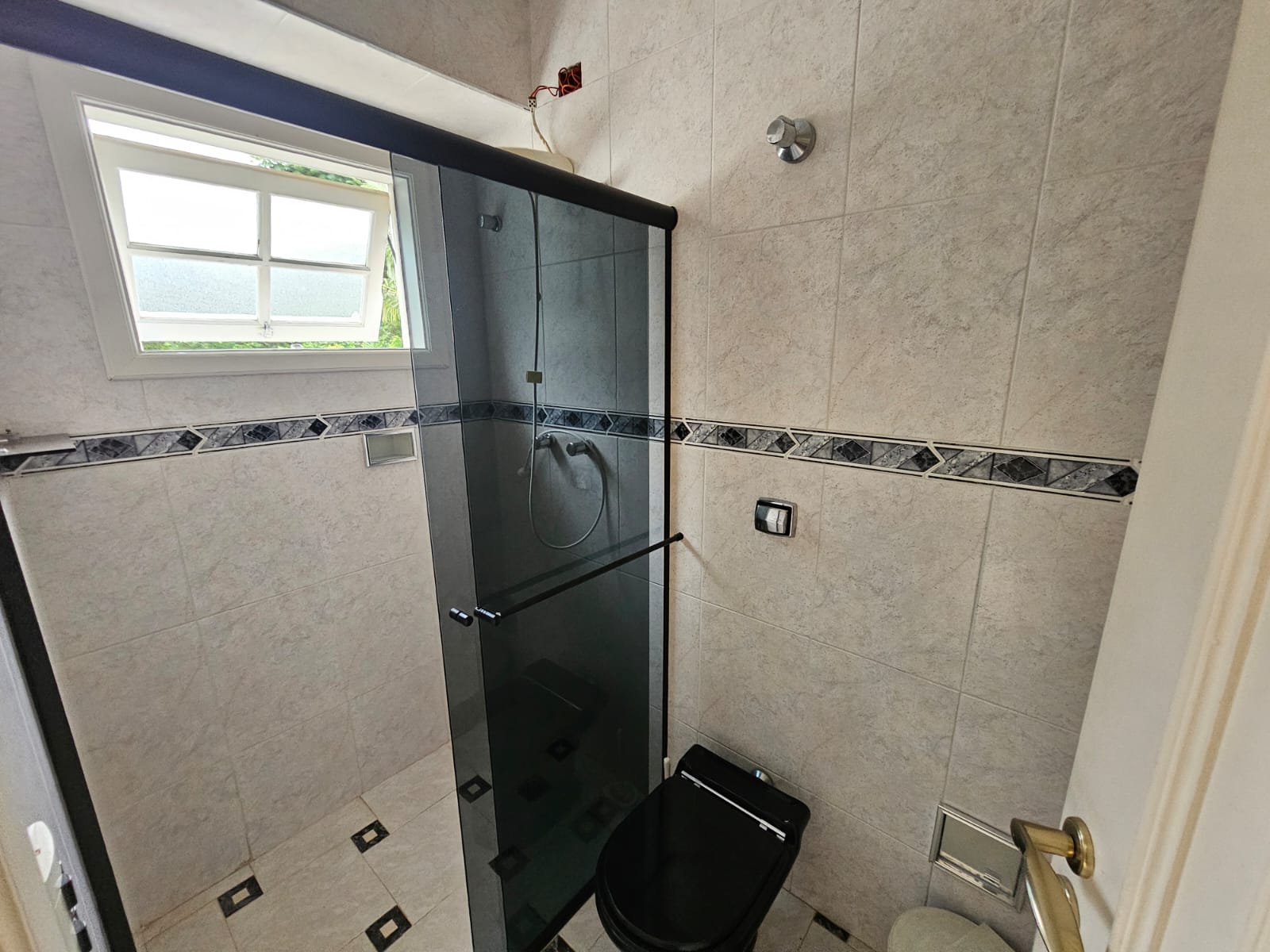 CASA EM CONDOMÍNIO
