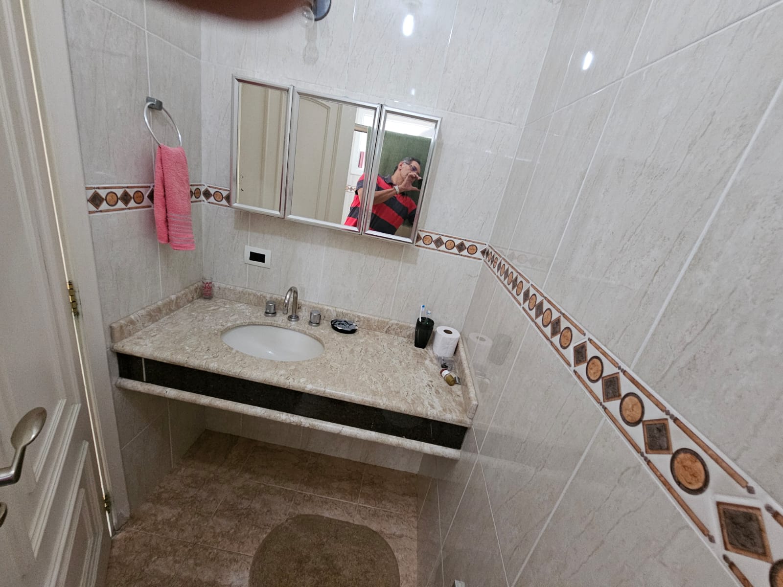 CASA EM CONDOMÍNIO