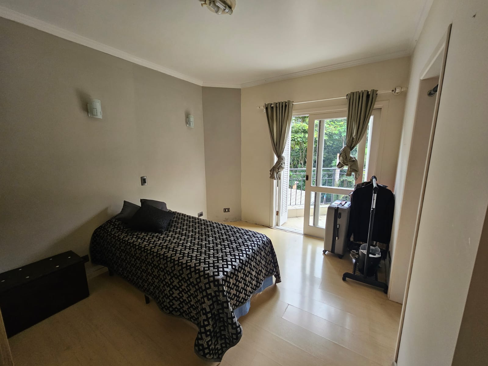 CASA EM CONDOMÍNIO