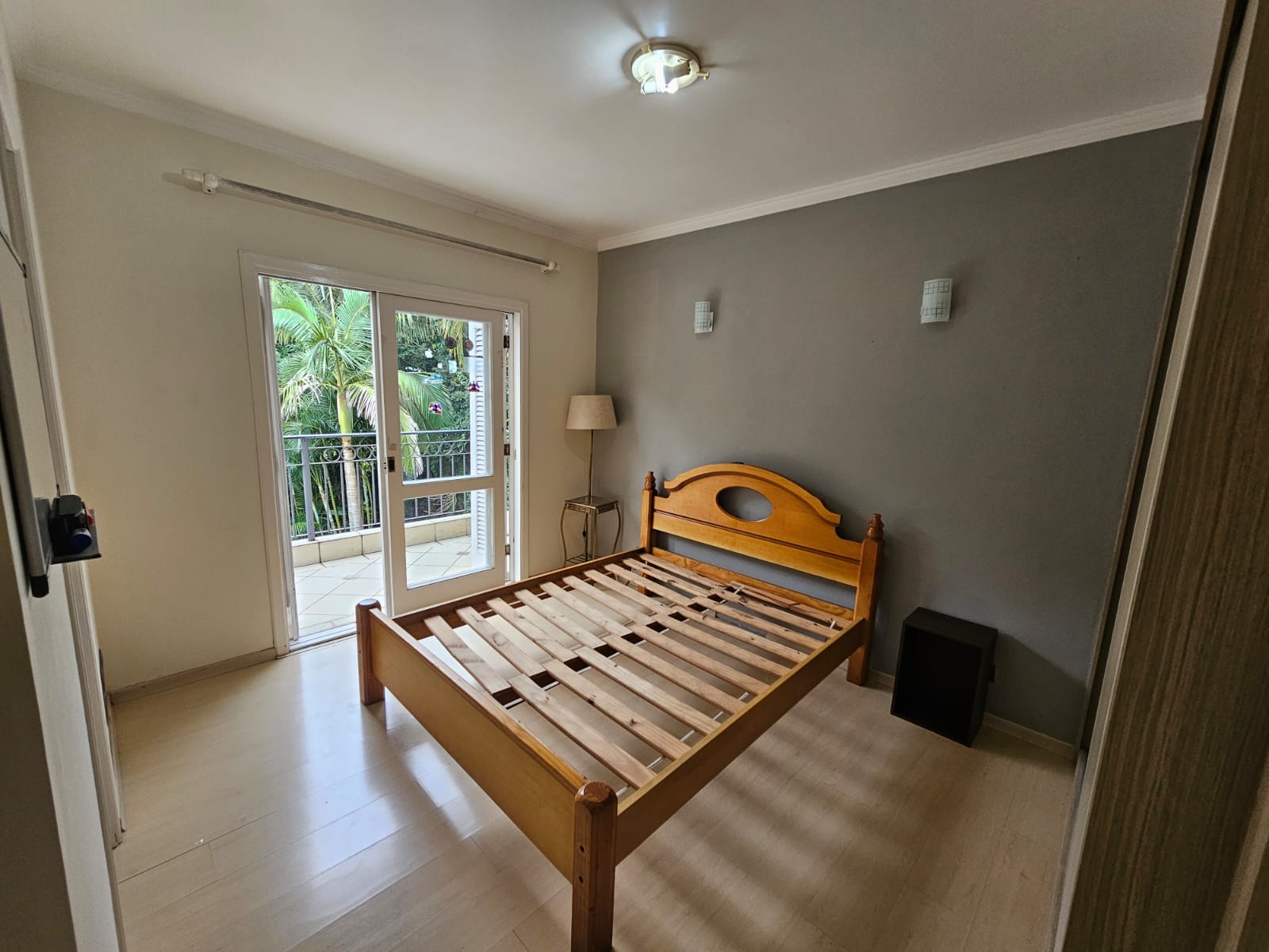 CASA EM CONDOMÍNIO