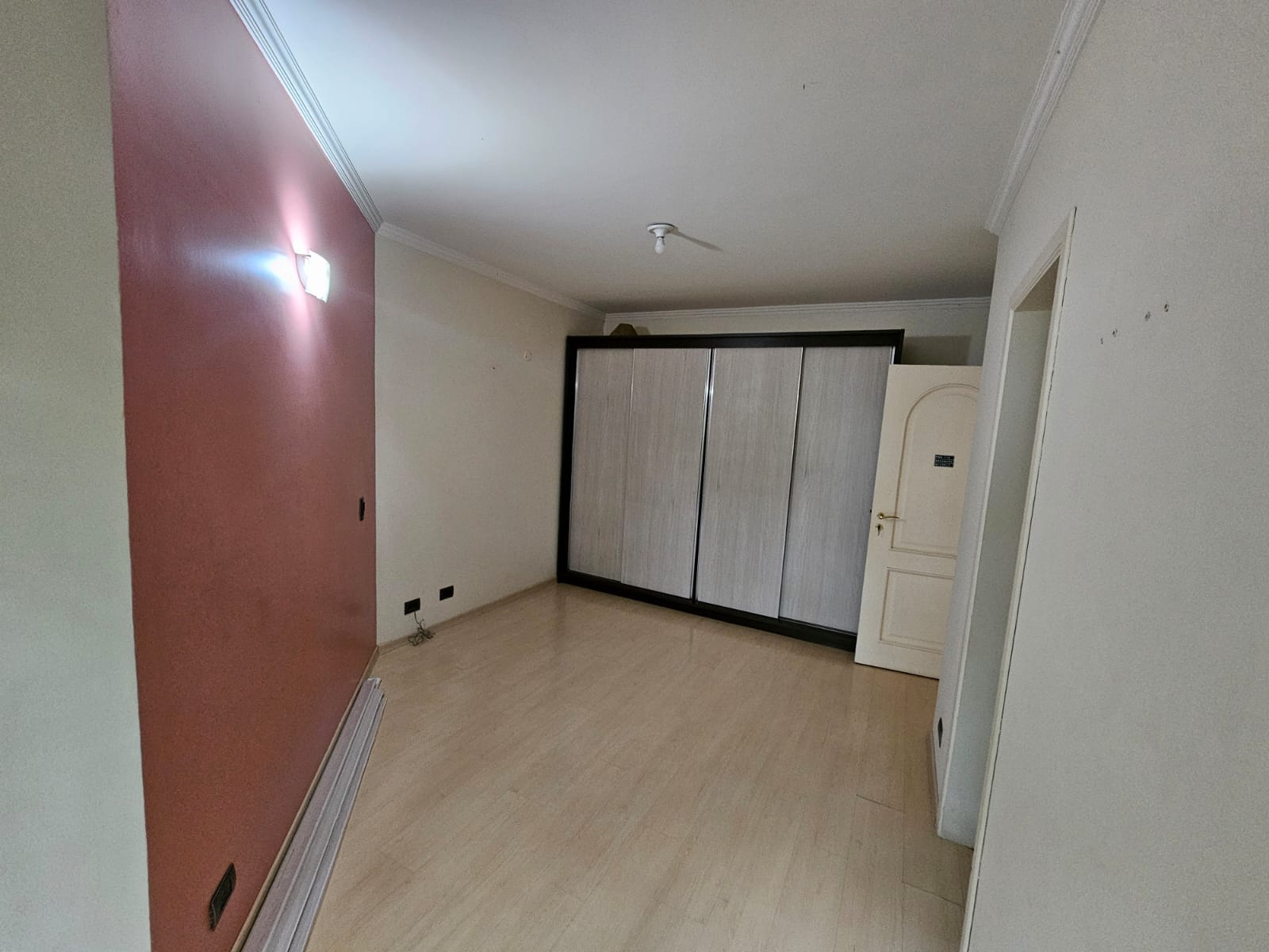 CASA EM CONDOMÍNIO