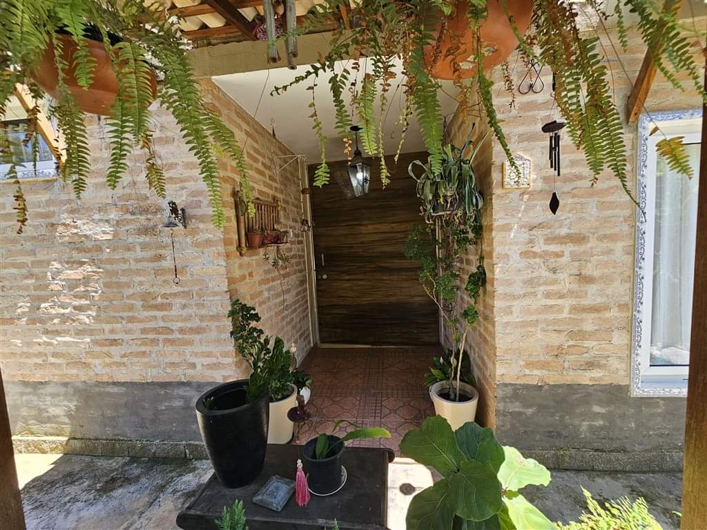 CASA EM CONDOMÍNIO