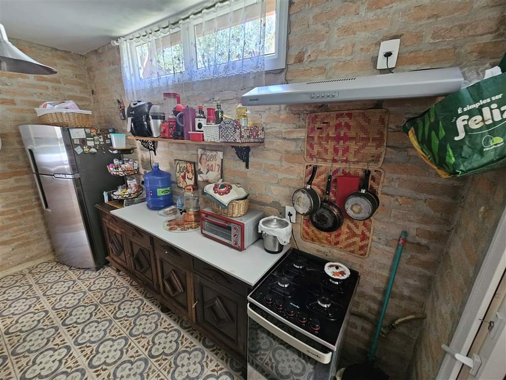 CASA EM CONDOMÍNIO