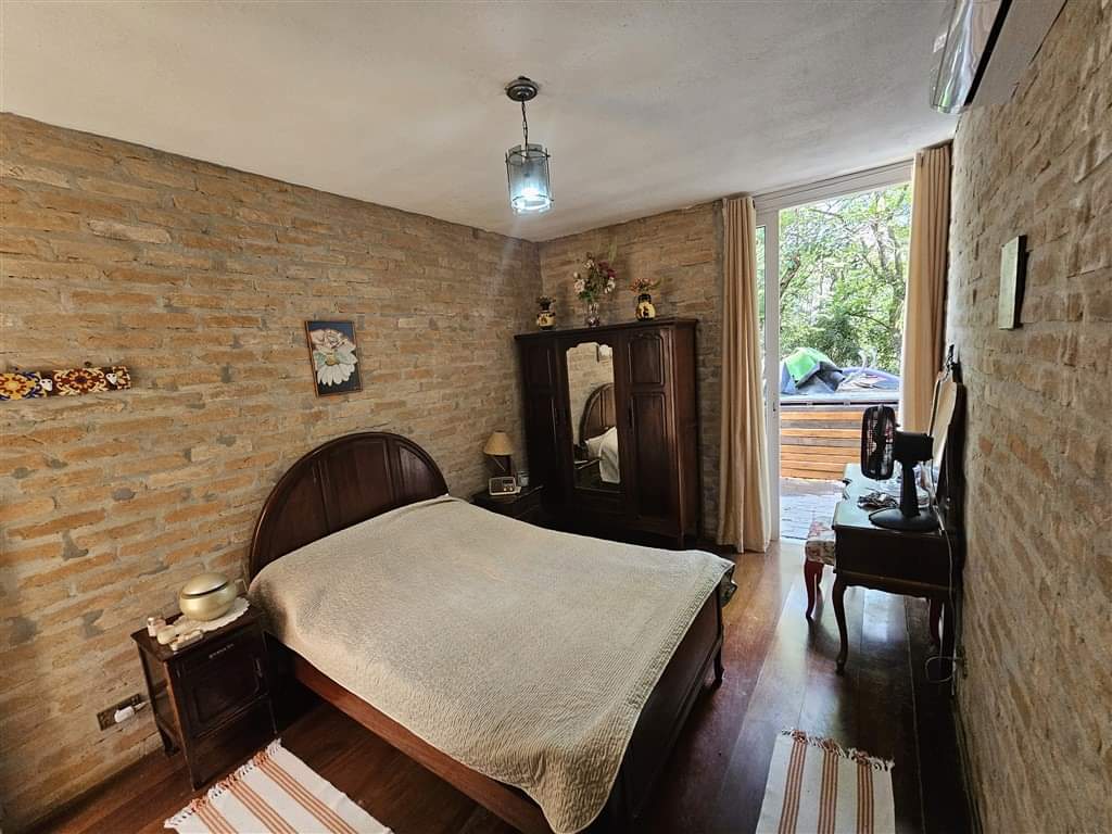 CASA EM CONDOMÍNIO