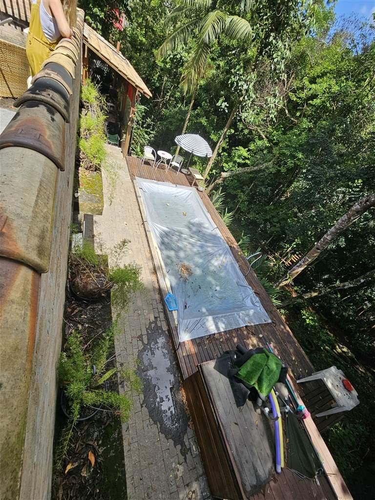 CASA EM CONDOMÍNIO