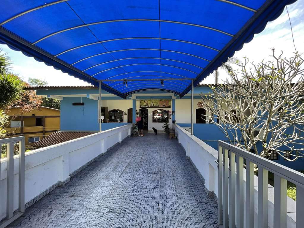 CASA EM CONDOMÍNIO