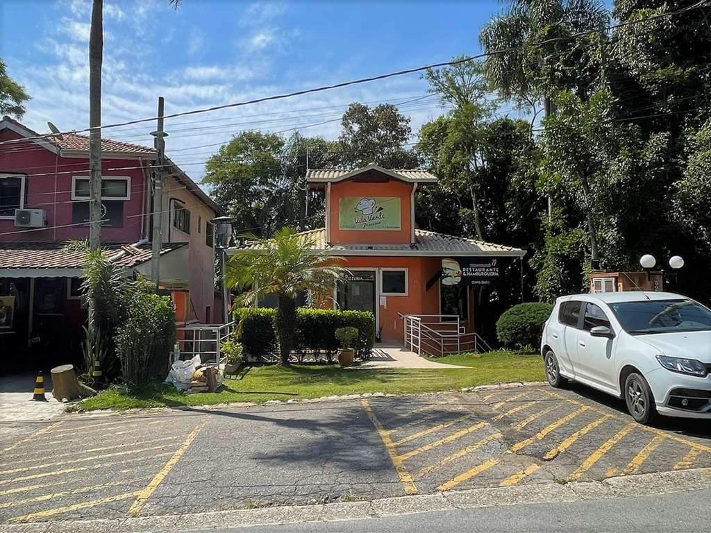 CASA EM CONDOMÍNIO