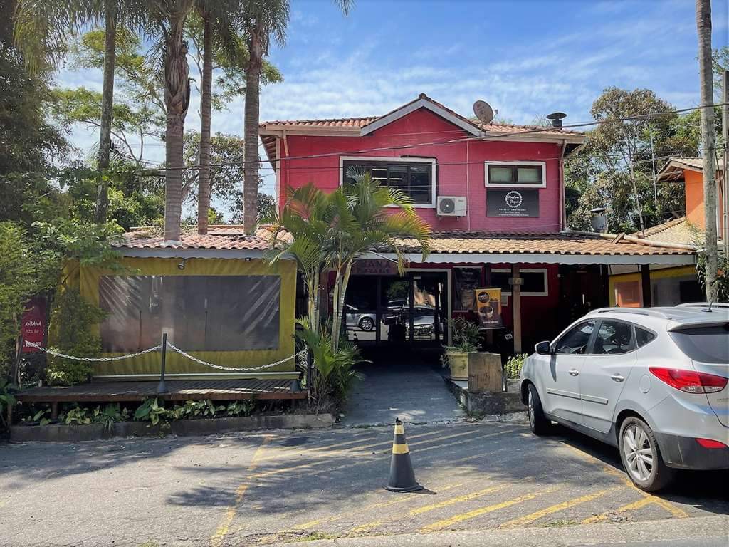 CASA EM CONDOMÍNIO