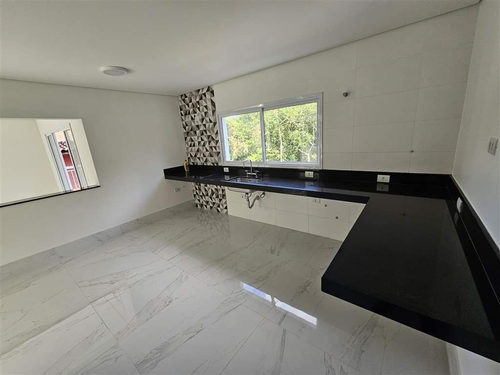 CASA EM CONDOMÍNIO