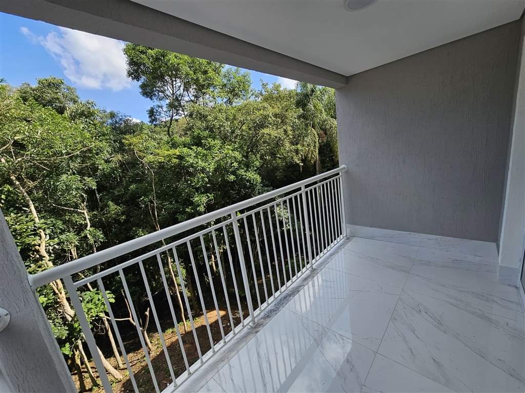 CASA EM CONDOMÍNIO