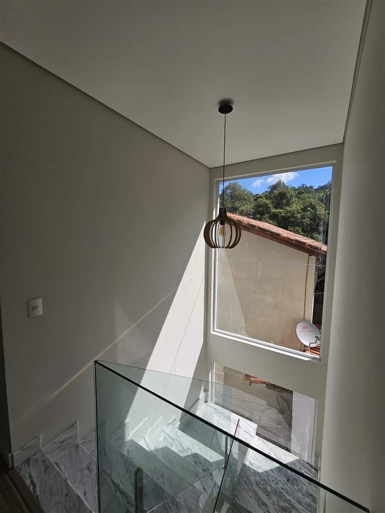 CASA EM CONDOMÍNIO