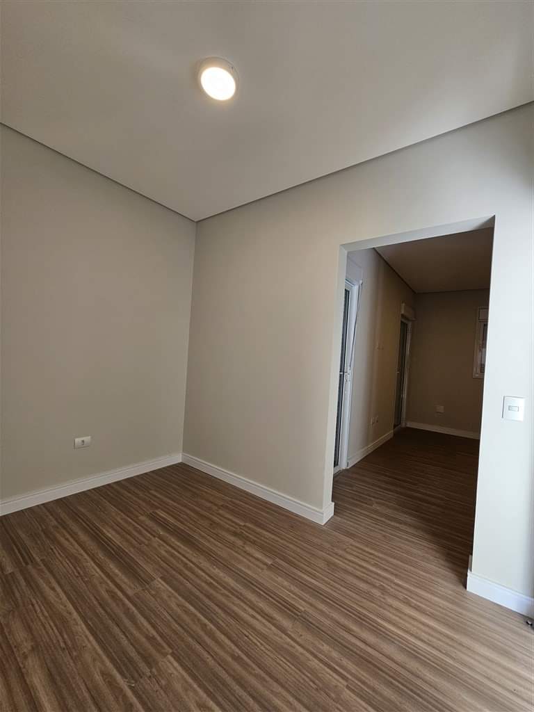CASA EM CONDOMÍNIO