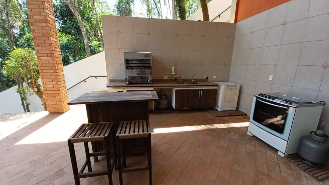 CASA EM CONDOMÍNIO