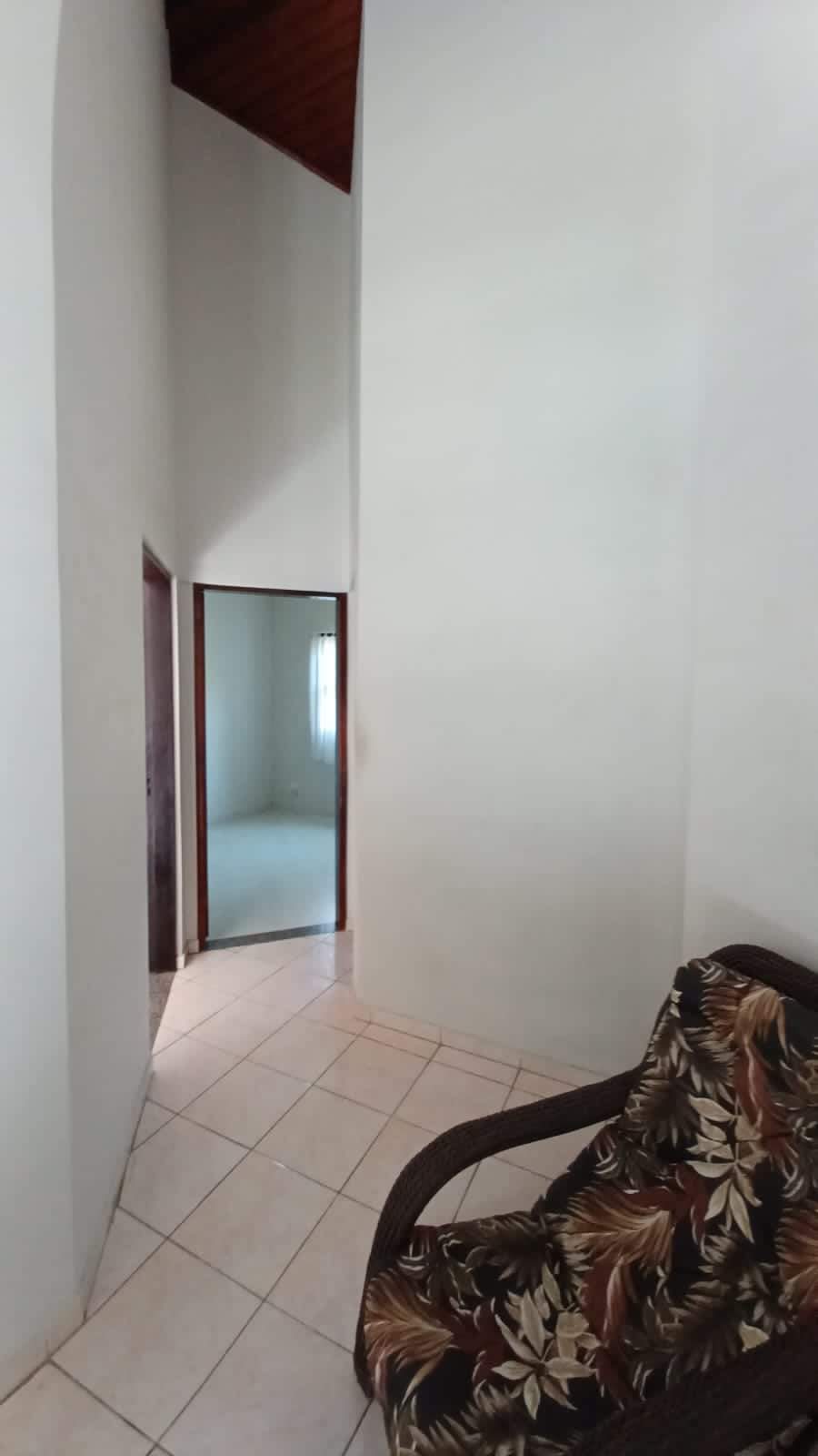 CASA EM CONDOMÍNIO