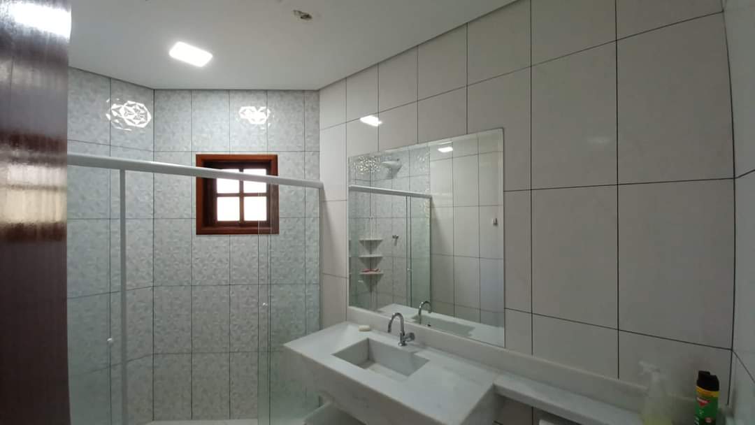 CASA EM CONDOMÍNIO