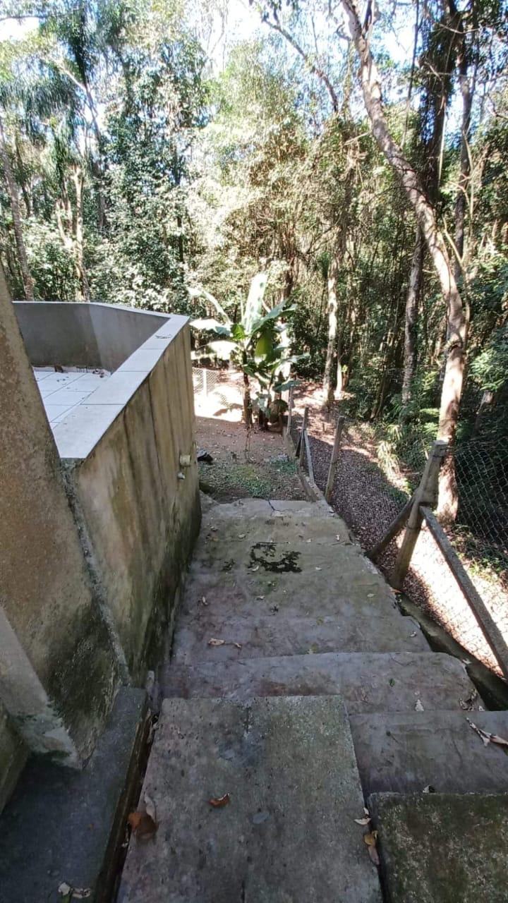 CASA EM CONDOMÍNIO