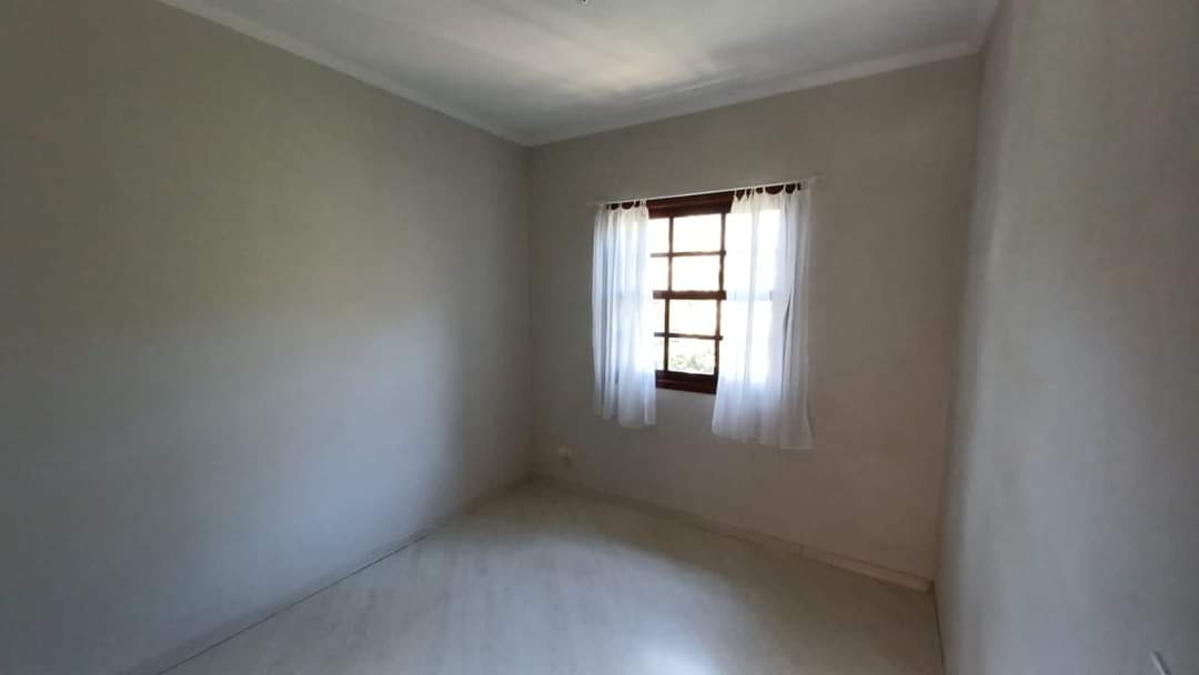 CASA EM CONDOMÍNIO