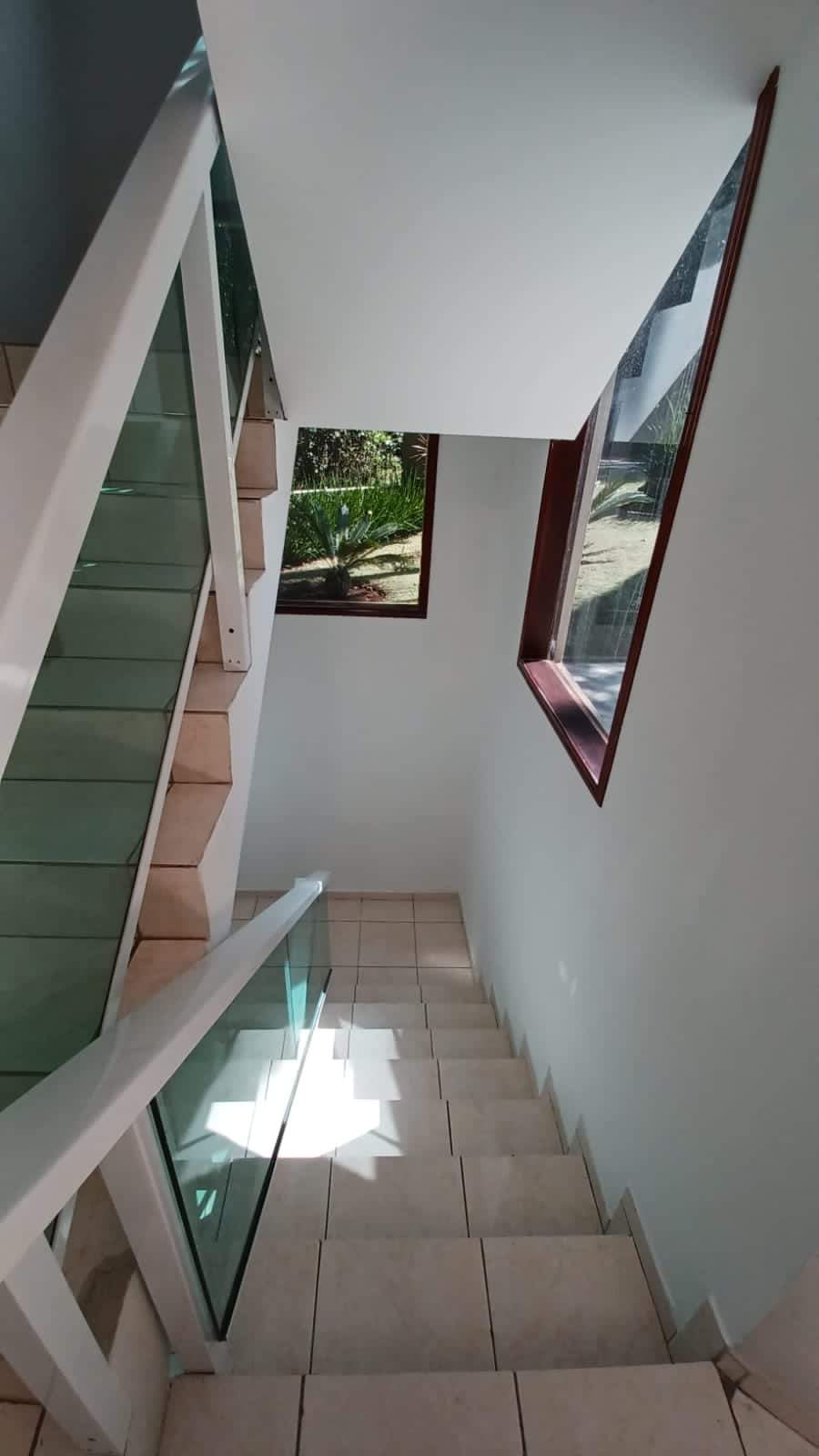 CASA EM CONDOMÍNIO