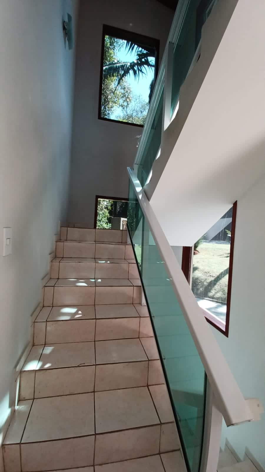 CASA EM CONDOMÍNIO