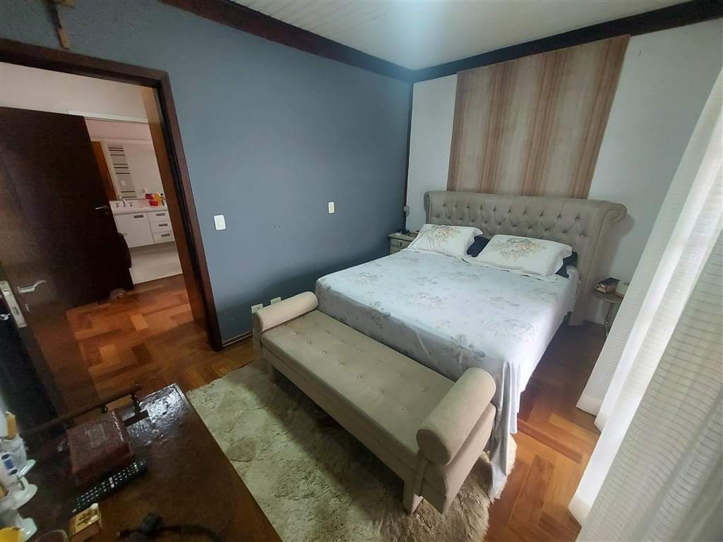 CASA EM CONDOMÍNIO