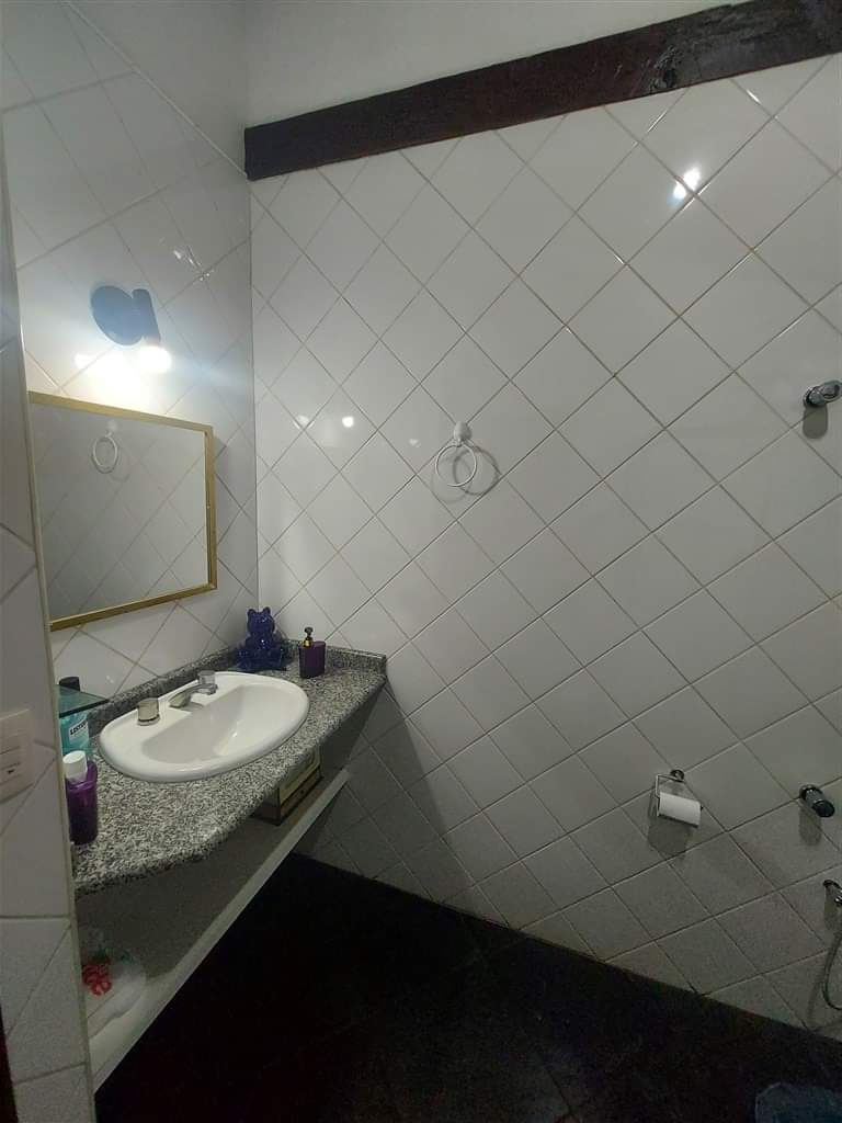 CASA EM CONDOMÍNIO