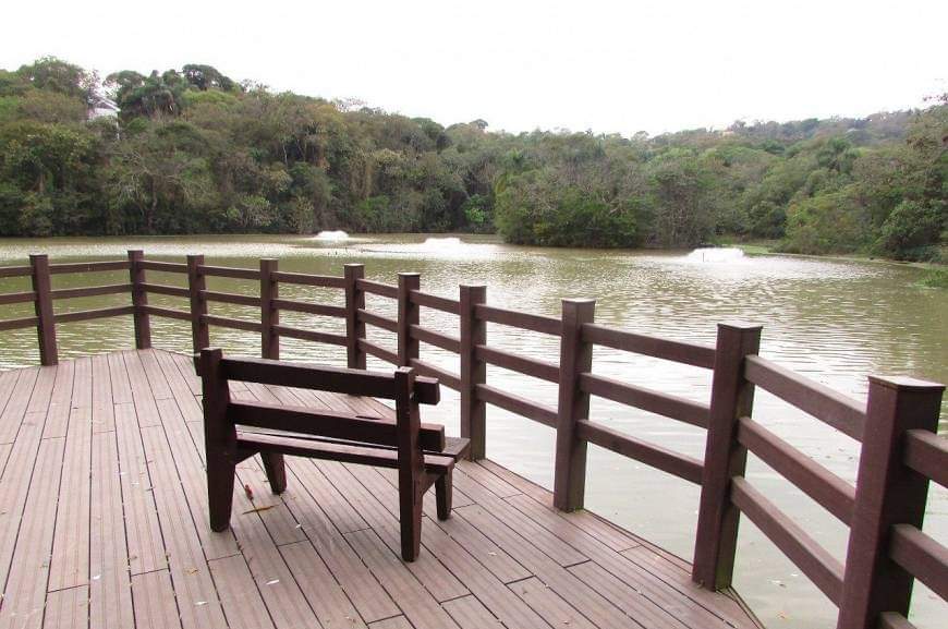 CASA EM CONDOMÍNIO