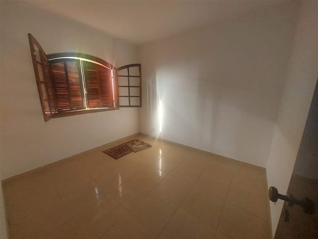 CASA EM CONDOMÍNIO
