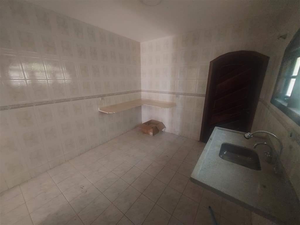 CASA EM CONDOMÍNIO