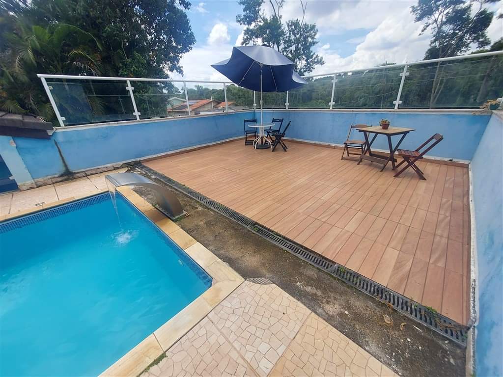 Casa em condomínio