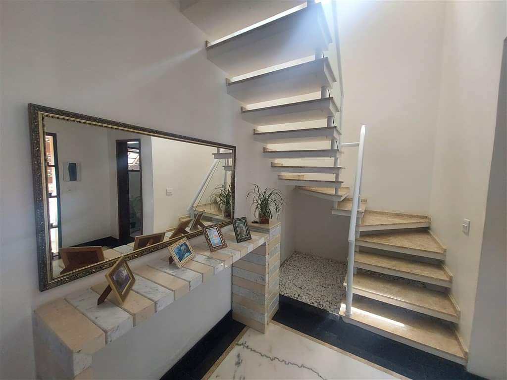 Casa em condomínio