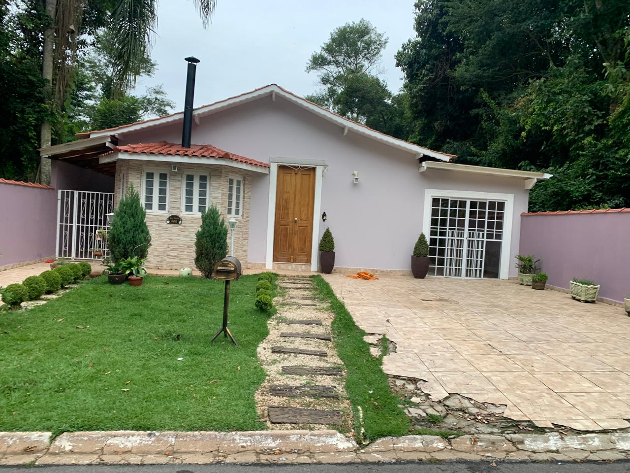 Casa em condomínio