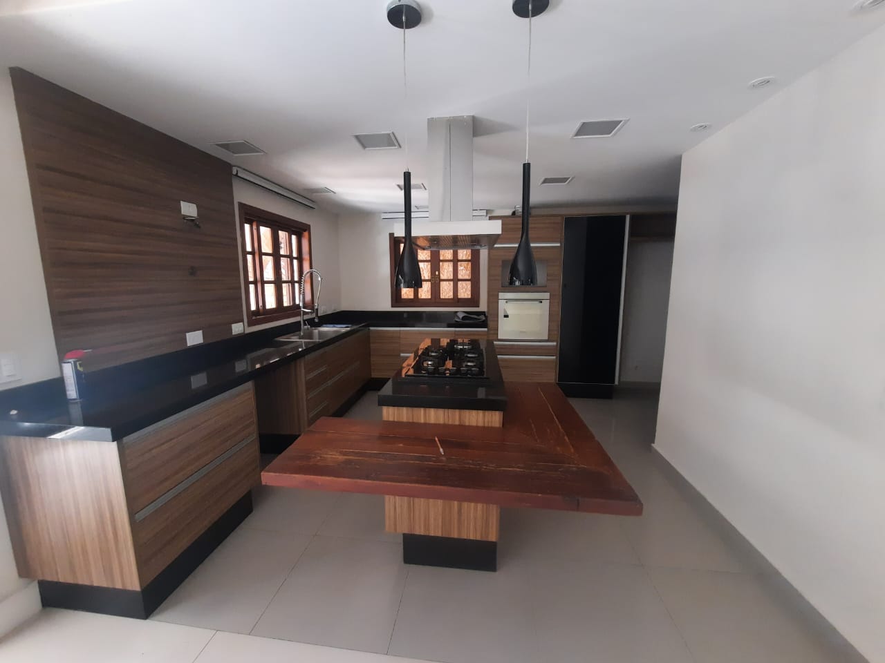 Casa em condomínio