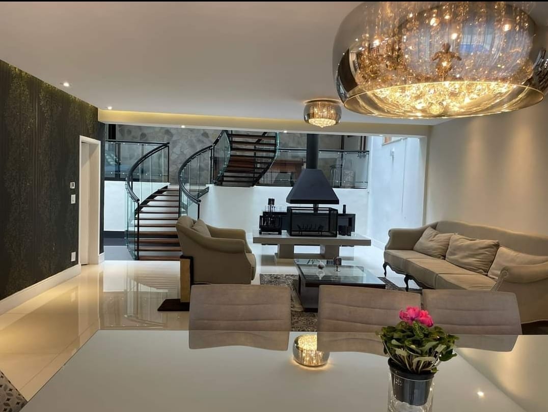 Casa em condomínio