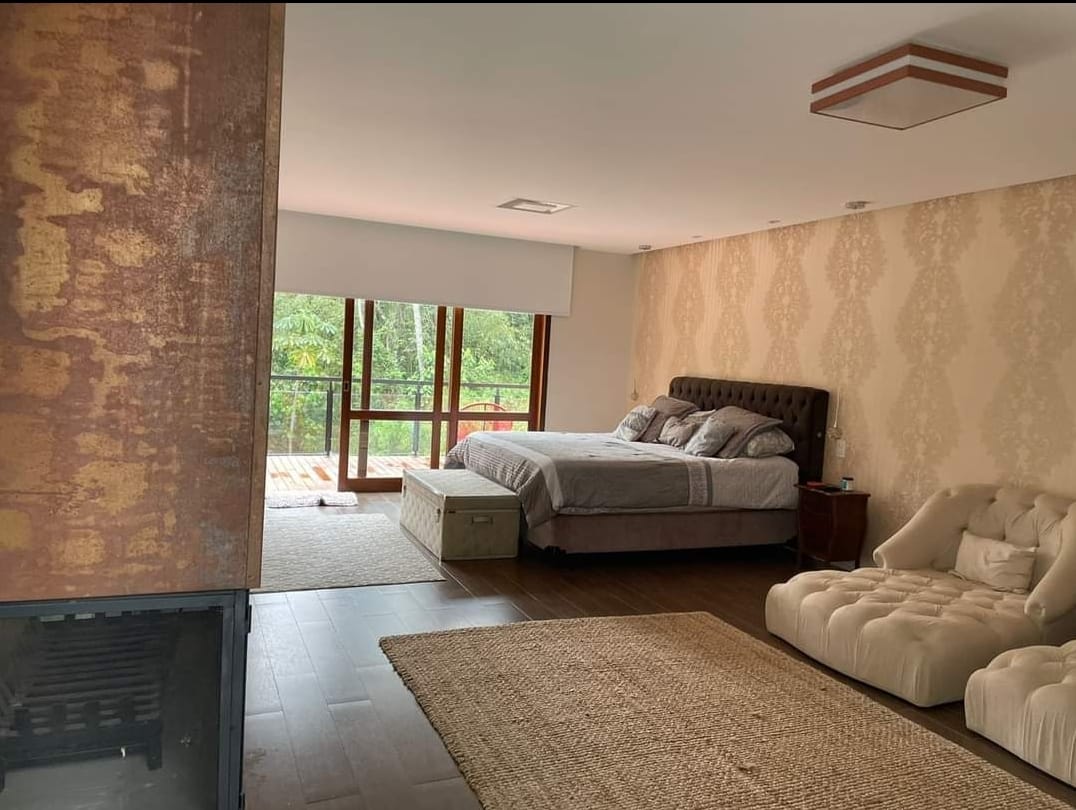 Casa em condomínio