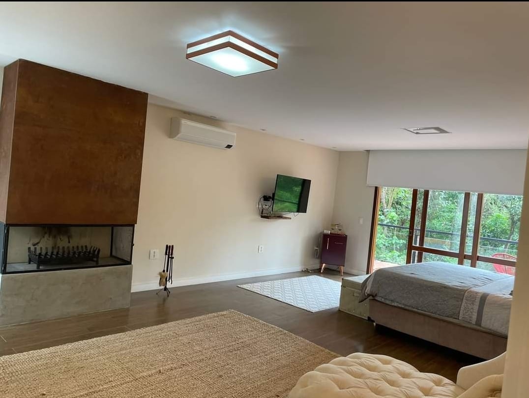 Casa em condomínio