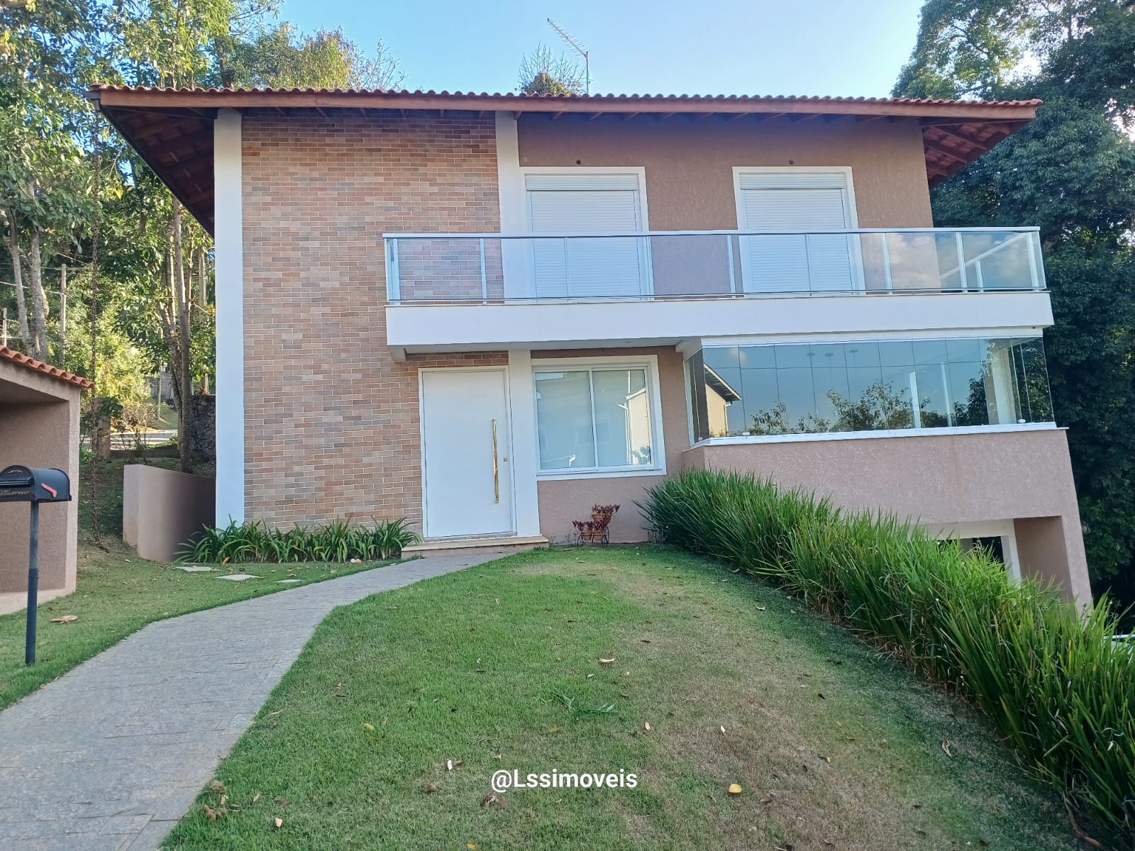  Casa em condomínio
