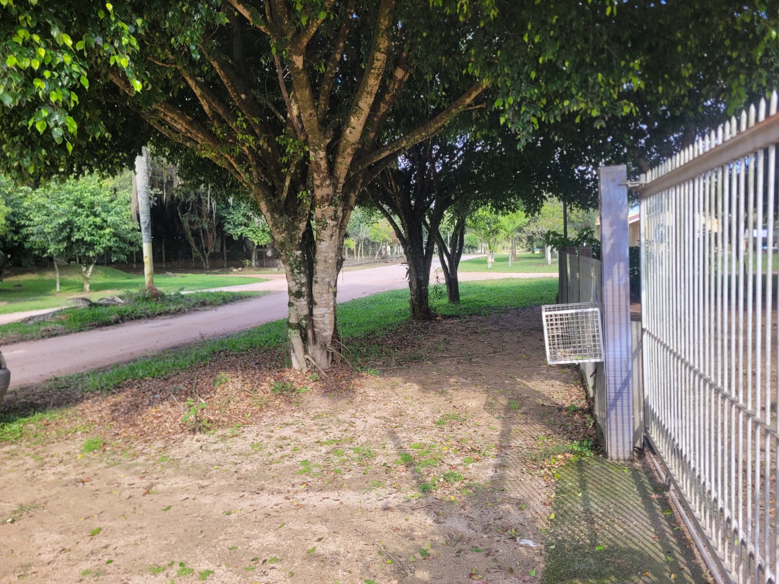 Terreno de esquina proximo a Praia