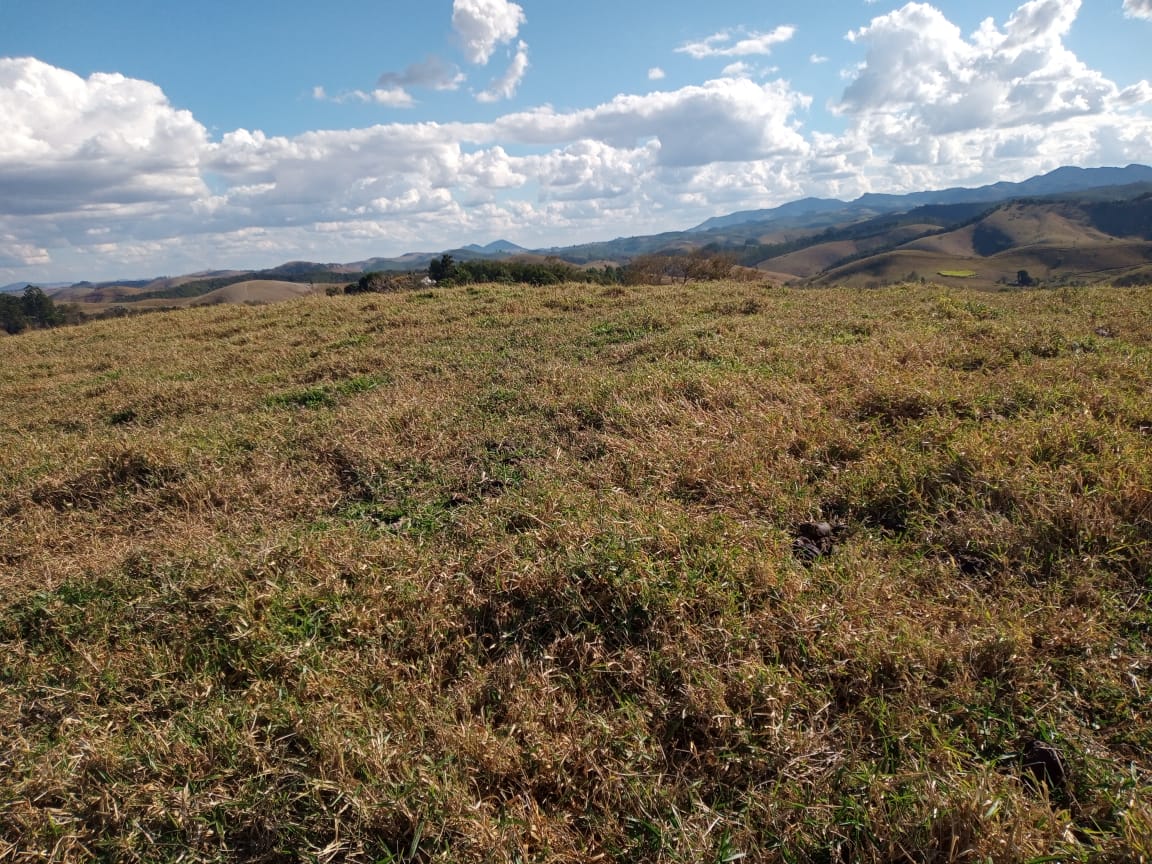Terreno rural, com linda vista !