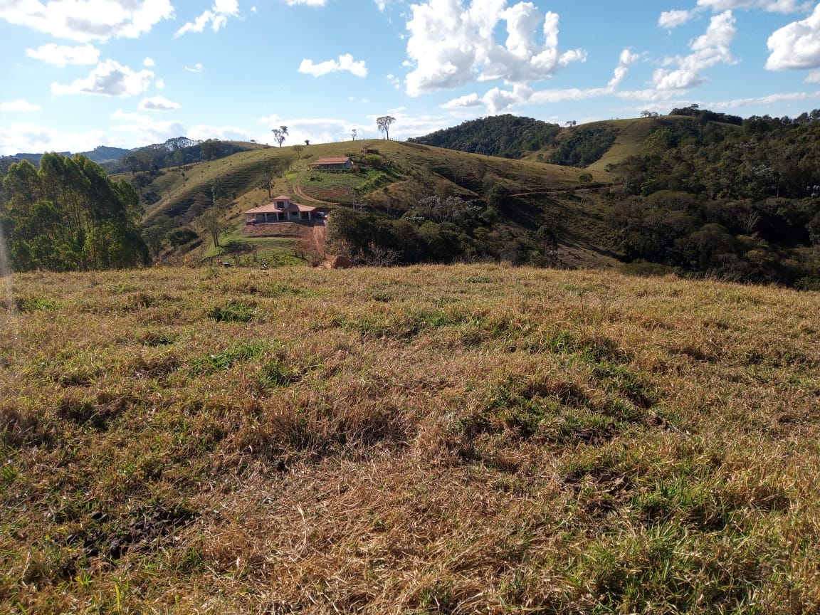 Terreno rural, com linda vista !