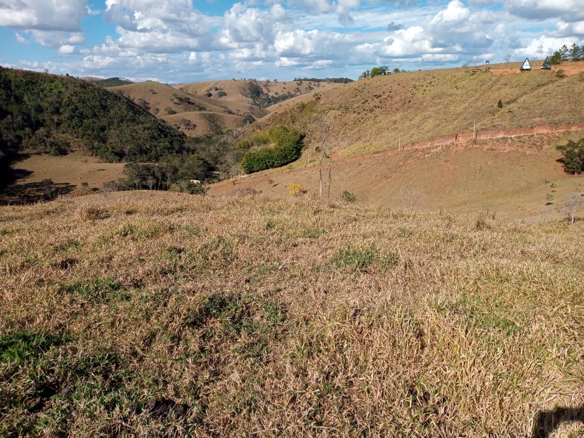 Terreno rural, com linda vista !